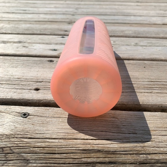 Lululemon Frosted Peach Pink 24oz Water Bottle with Handle - Picture 5 of 9
